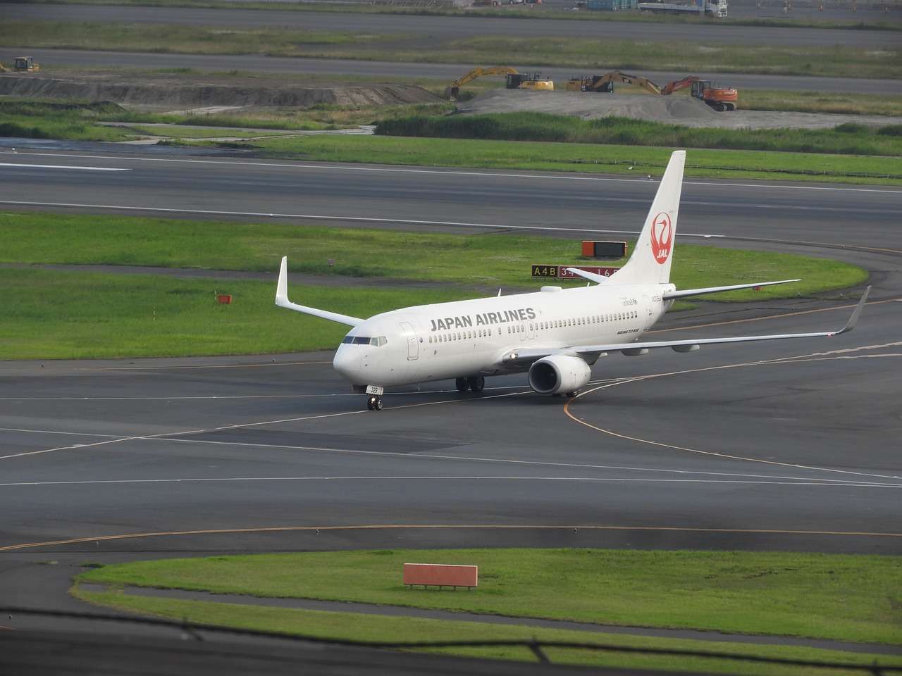 japan airlines 6201180 1280