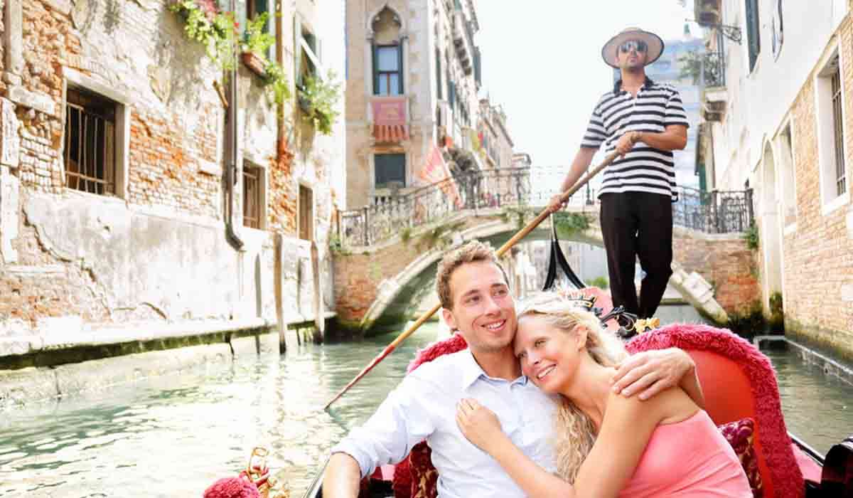 Top 15 romantic Places to Impress Your Love this Valentine's Day